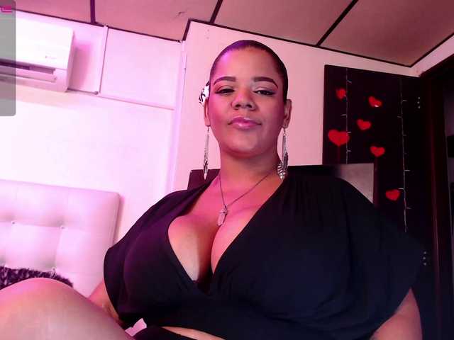 Снимки angelhottxxx Great Latin Milf BBW is happy with black cocks/ blowjob more fuck tits in the goal 333 tks / visit me contend multimedia / private on /more fuck pussy with dildo black 350 tks /#bbw #milf #bigboobs #mature #slave 226