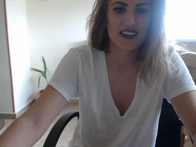 Снимки JennyWilde who wants to see me and talk to me to spy and after 5 mint talk we have fun