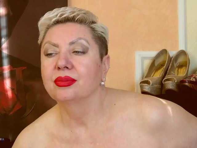 Снимки PoshLadyx Gorgeous naked body 50 blow job 30 play with legs 30 caress the breast 30 caress the pussy 30 caress the ass 30 orgasm 100 anal 100 watch the camera and tease you 50!